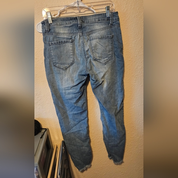 Jeans - Picture 3 of 3